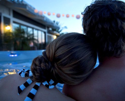 Hot Spring-Highlife-2014-Vanguard-IceGray-Lifestyle-Night-01