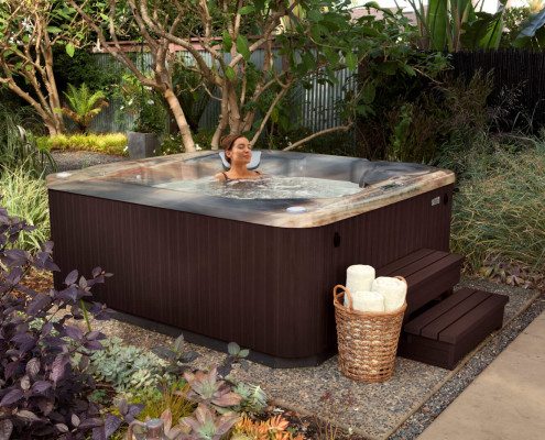 Hot Spring-Limelight-2015-Bolt-TuscanSun-Espresso-Lifestyle-01